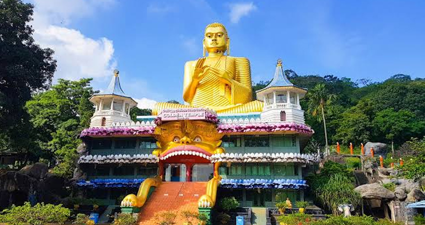 Dambulla Cave Temple