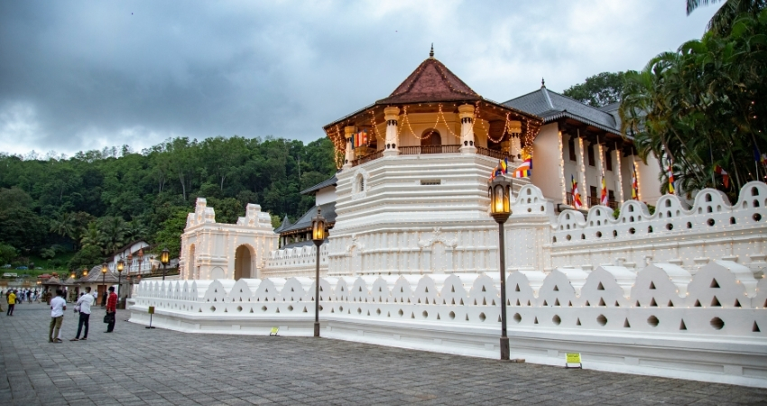 Daladaa maliga temple 